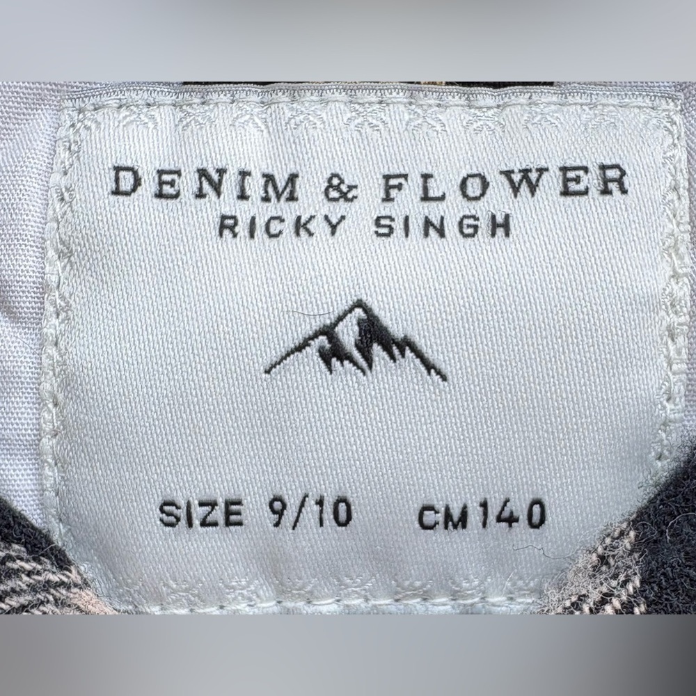 Denim & Flower long sleeves  size:9/10 - Picture 3 of 4